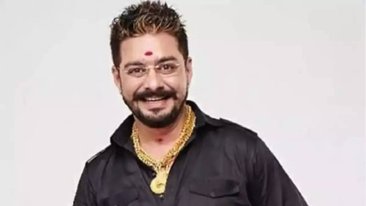 Vikas Pathak alias Hindustani Bhau 