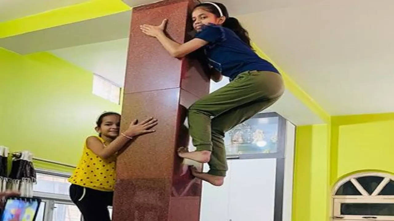 Bihar: 11-yr-old climbs wall like 'Spider-Man' | Patna News - Times of India