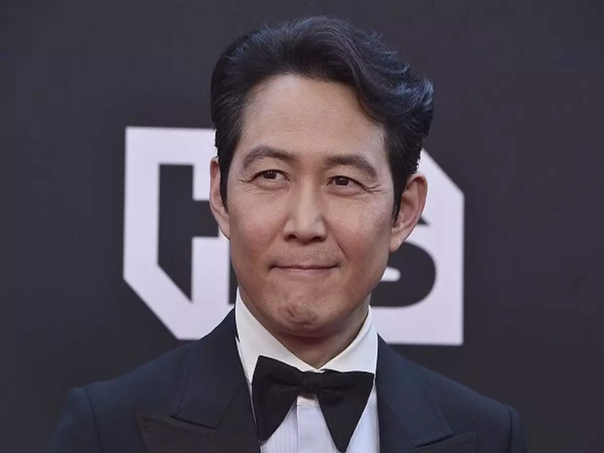 Lee Jung-jae wins Best Actor in a Drama Series - Times of India