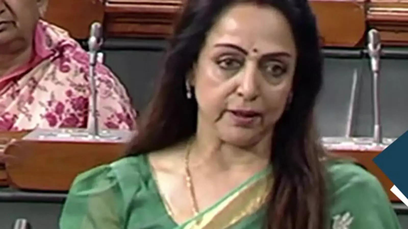 Hema Malini requests govt to provide financial aid to struggling Indian  folk, classical artists | Hindi Movie News - Bollywood - Times of India
