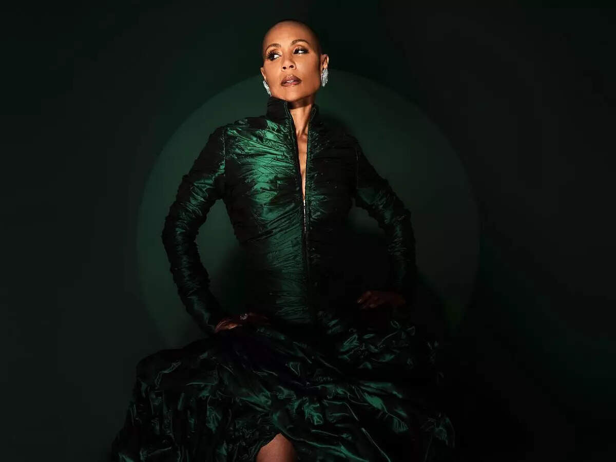 Jada Pinkett Smith and Black women's hair: History of disrespect leads to  the CROWN Act | English Movie News - Times of India