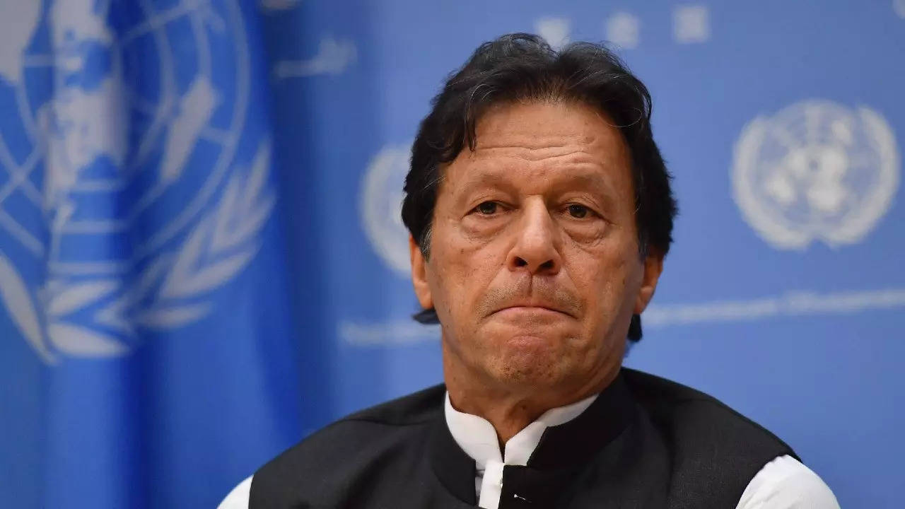 Imran Khan was dismissed late on Saturday as Pakistan's prime minister after losing a no-confidence vote in parliament following weeks of political turmoil. (AFP photo)