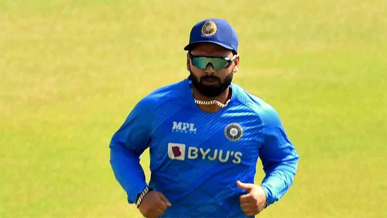 Rishabh Pant should be groomed for Test team captaincy: Yuvraj Singh |  Cricket News - Times of India