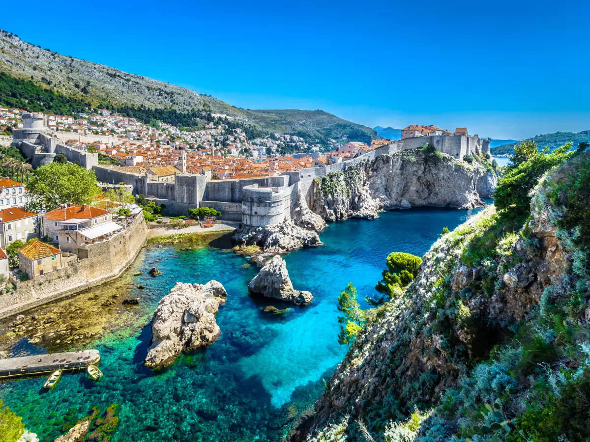 Croatia to welcome visitors as it lifts its COVID-19 travel entry rules
