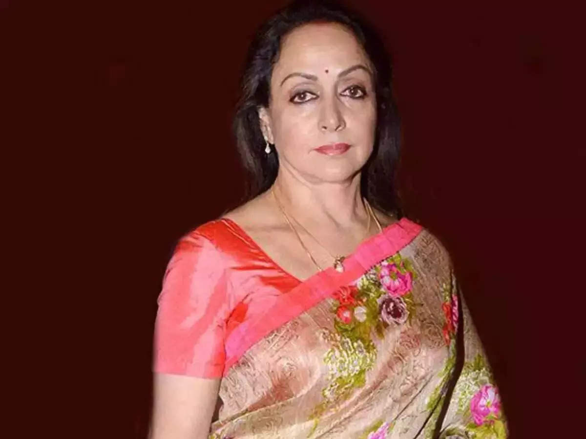 childhood photos of hema malini