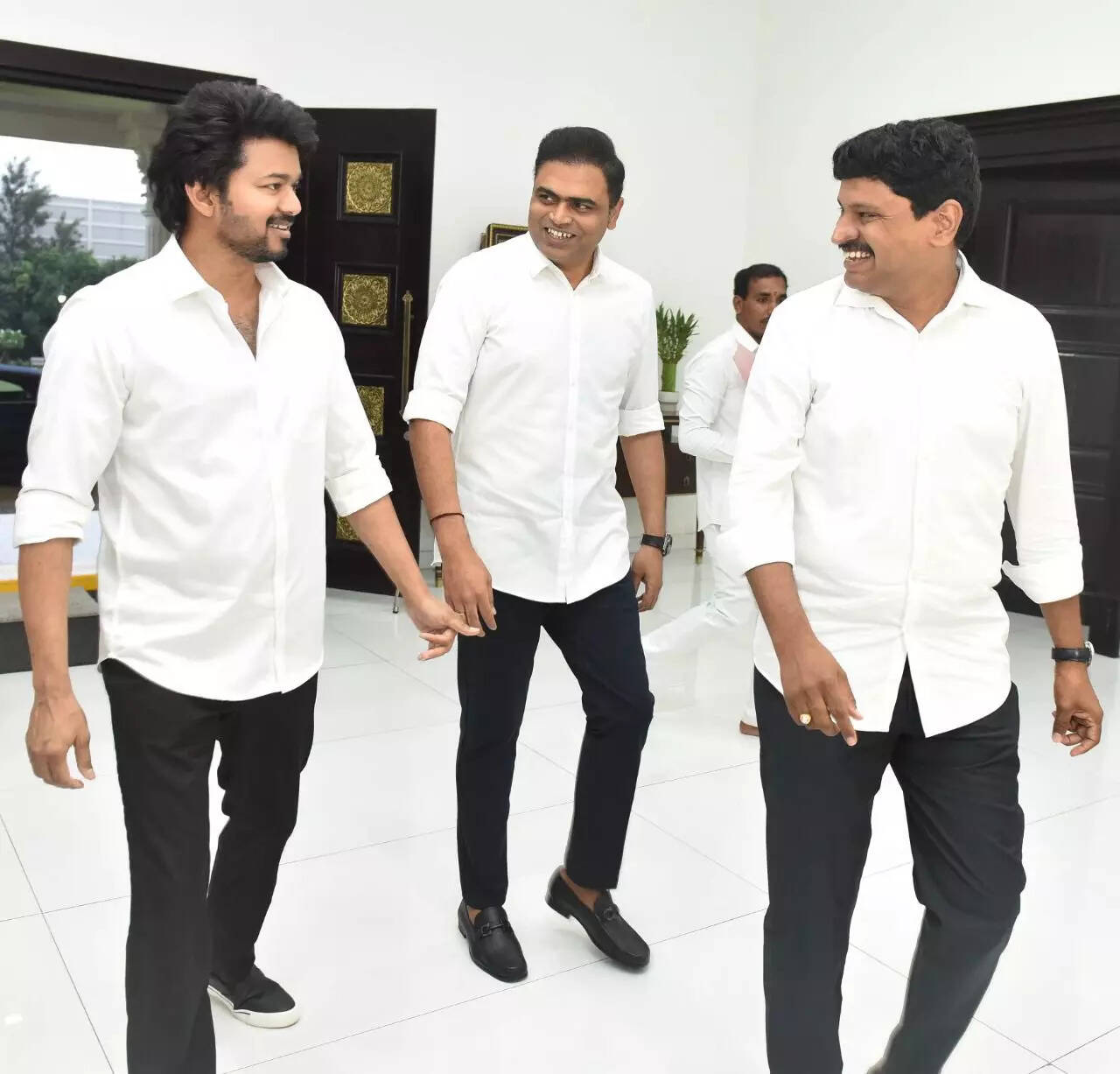 Thalapathy66 Actor Vijay And Director Vamshi Paidipally Meet Telangana Cm In Hyderabad Telugu Movie News Times Of India
