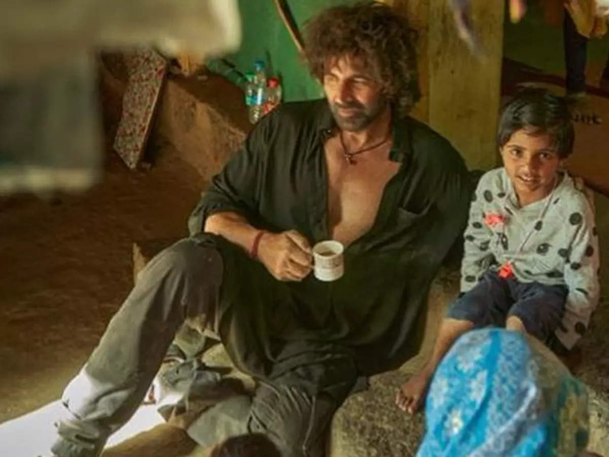 Is this Akshay Kumar's first look from 'Soorarai Pottru' Hindi remake? |  Hindi Movie News - Times of India