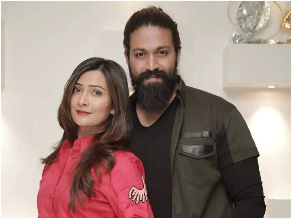 1200px x 900px - Actress Radhika Pandit's photo with hubby, 'KGF' star Yash goes viral! |  Kannada Movie News - Times of India