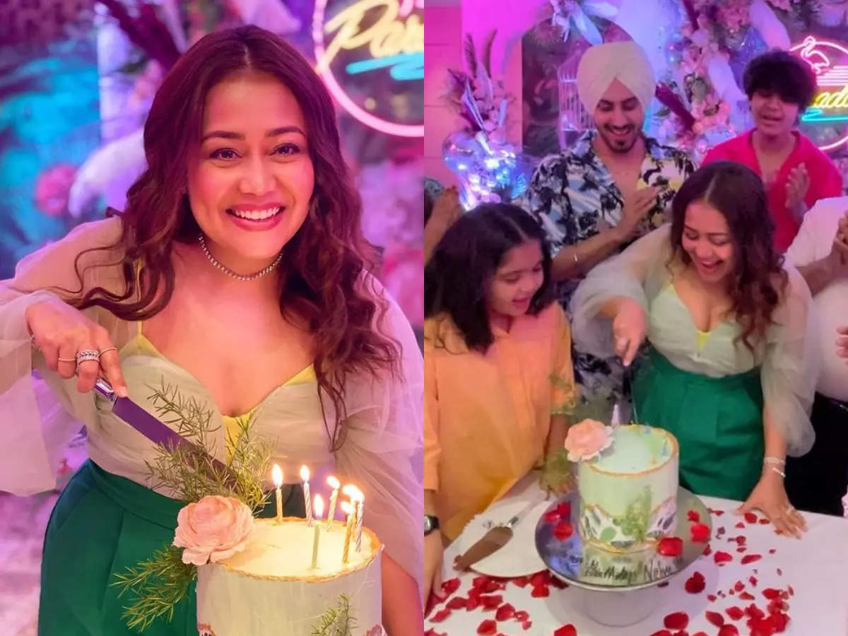 Itna Zyada Pyaar Neha Kakkar Flaunts Her Million Dollars Birthday
