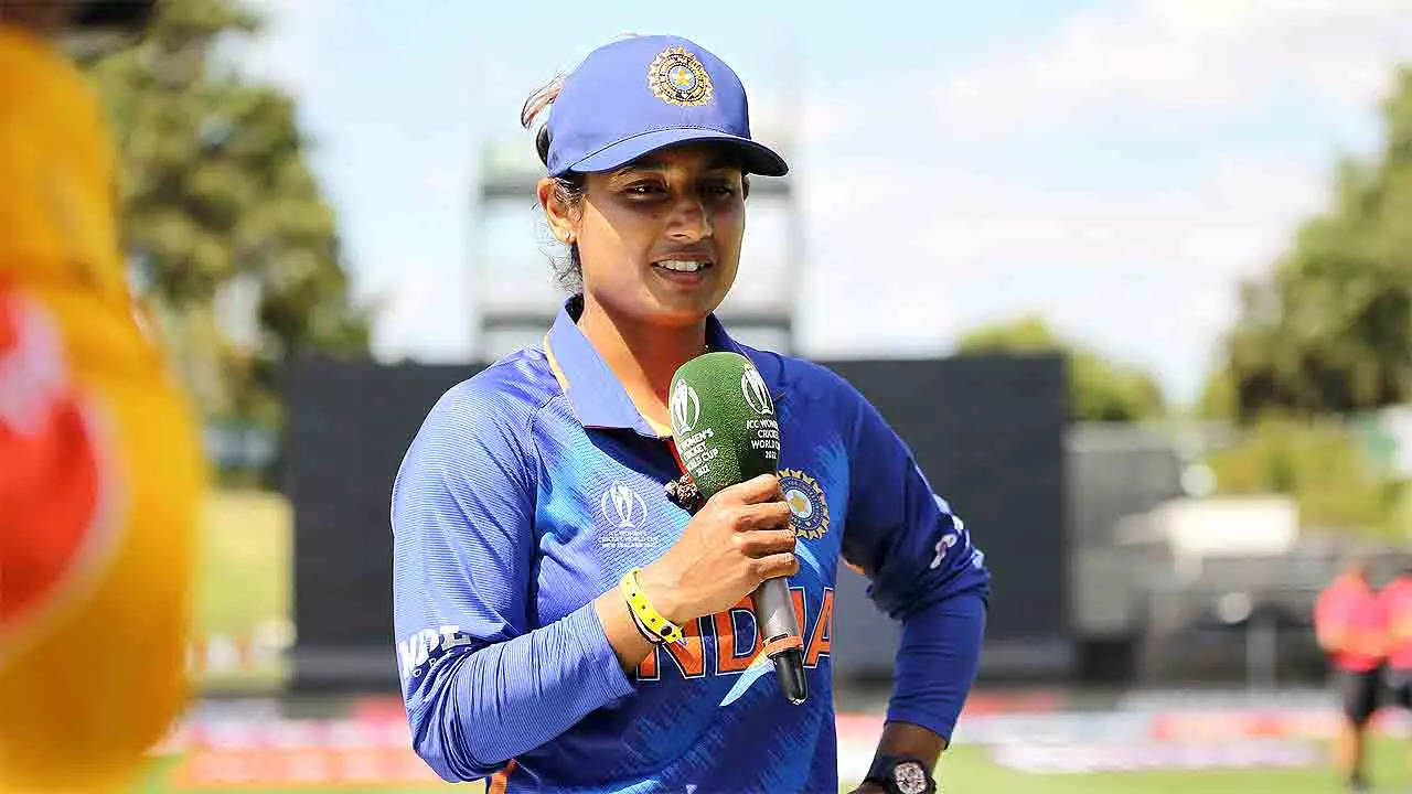 Mithali Raj Retirement: Mithali Raj announces retirement from all forms of  international cricket | Cricket News - Times of India