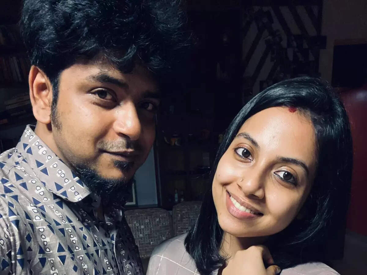 Trouble brews in Durnibar Saha and Meenakshi's paradise? - Times of India Trouble brews in Durnibar Saha and Meenakshi's paradise? - Times of India