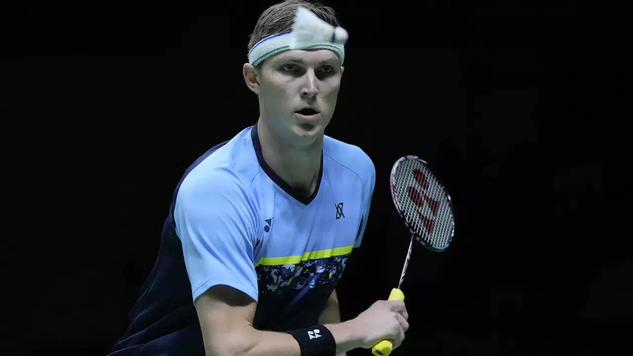 World number one Axelsen into Indonesia Masters final Badminton News