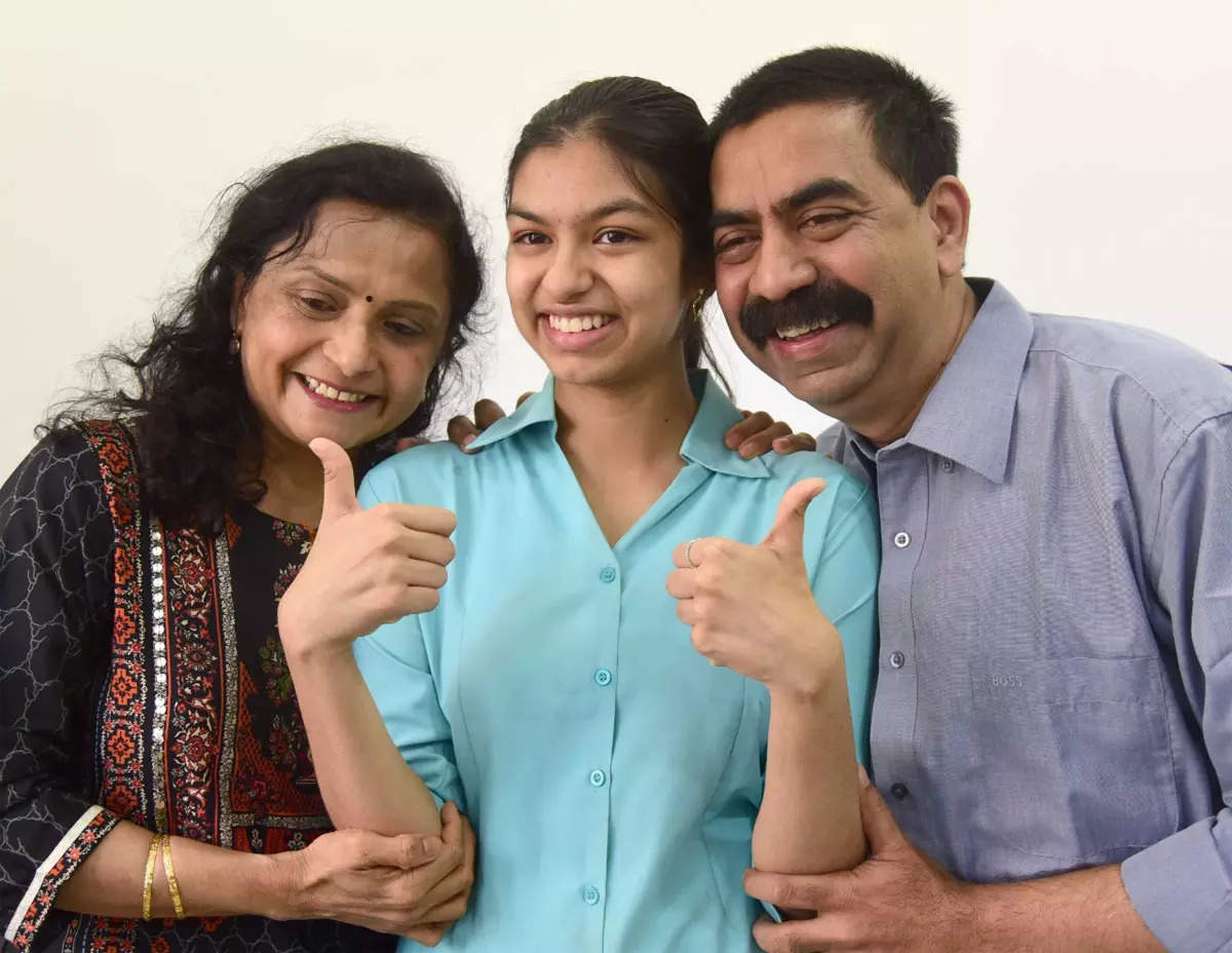 Karnataka 2nd PUC Result 2022 Declared LIVE: 61.88% Pass, Simran Rao Gets  Rank 1, Science Best-Performing Stream - News18