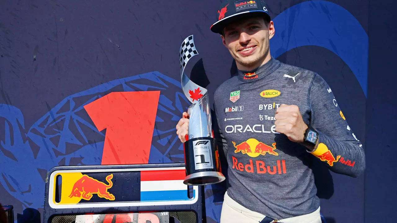 Terugspoelen aanklager Grappig Max Verstappen wins Canadian Grand Prix to tighten grip on title race |  Racing News - Times of India
