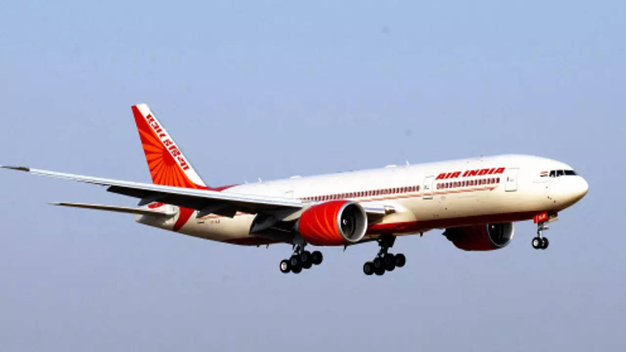 Air India offers to re-hire pilots post retirement for 5 years - Times of  India