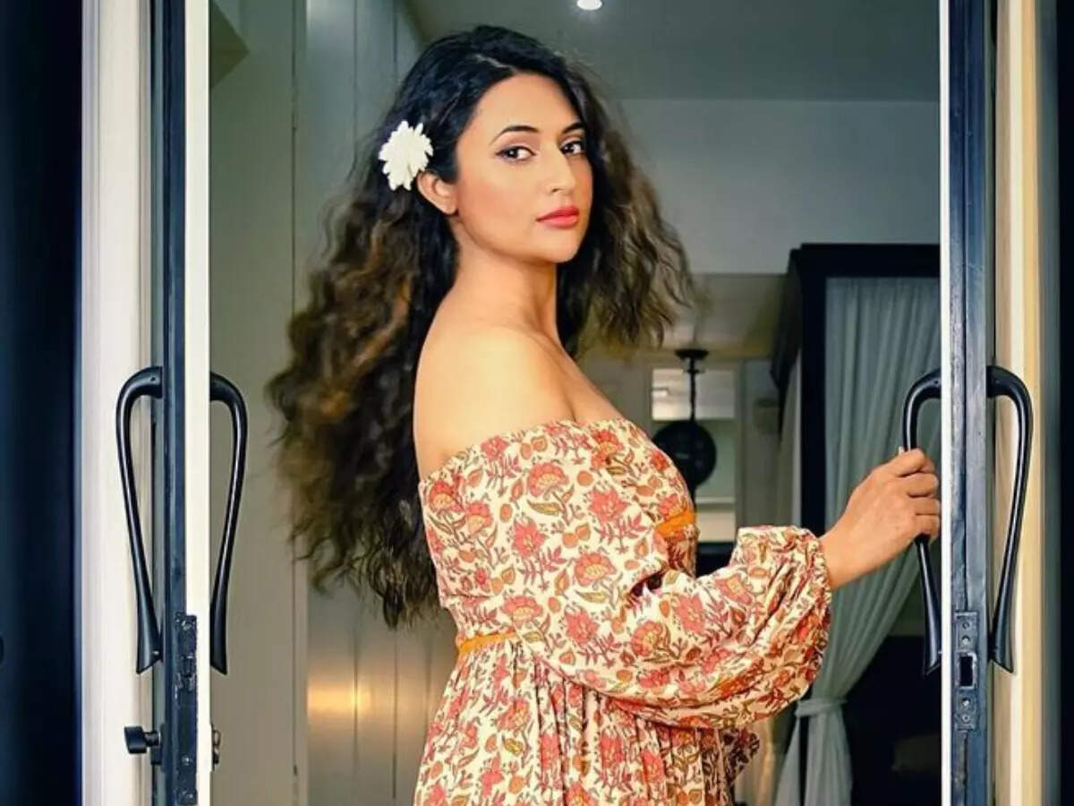Divyanka Tripathi reacts to US Supreme Court's abortion ruling, tweets 'It's happening on the other side of the world, I'm still affected' - Times of India Divyanka Tripathi reacts to US Supreme Court's abortion ruling, tweets 'It's happening on the other side of the world, I'm still affected' - Times of India