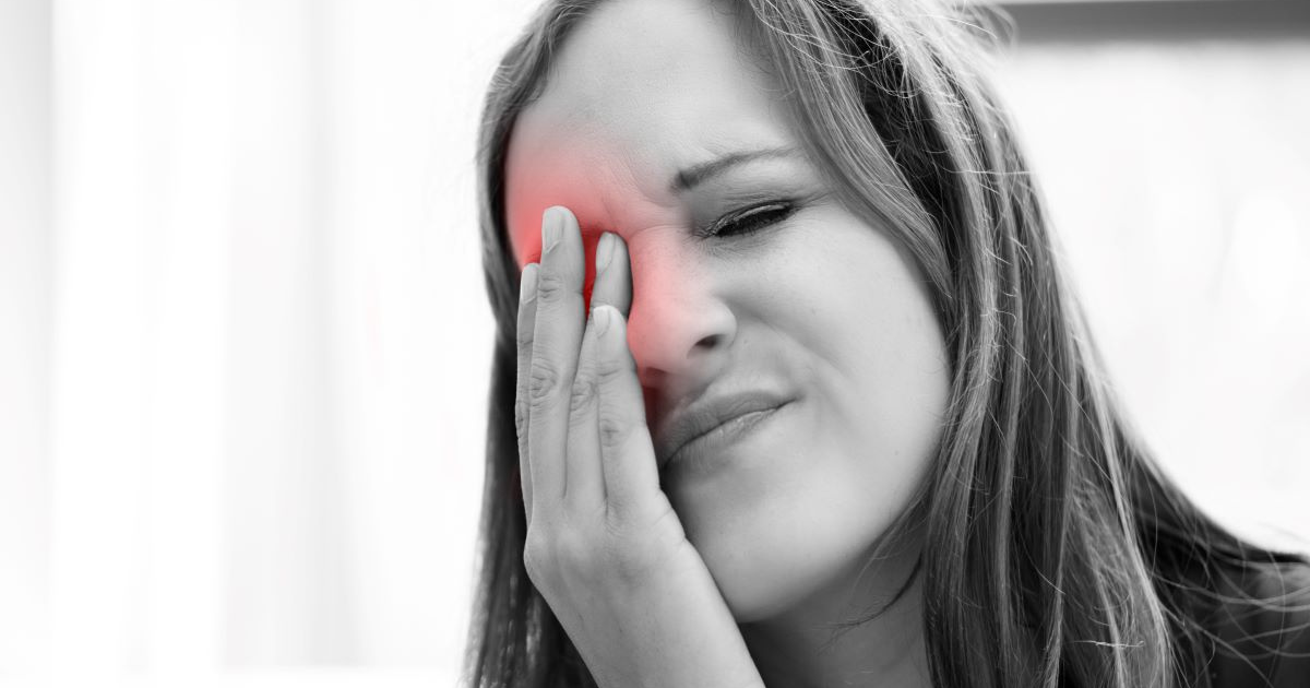 Coronavirus Eye twitching and other eye symptoms associated with COVID