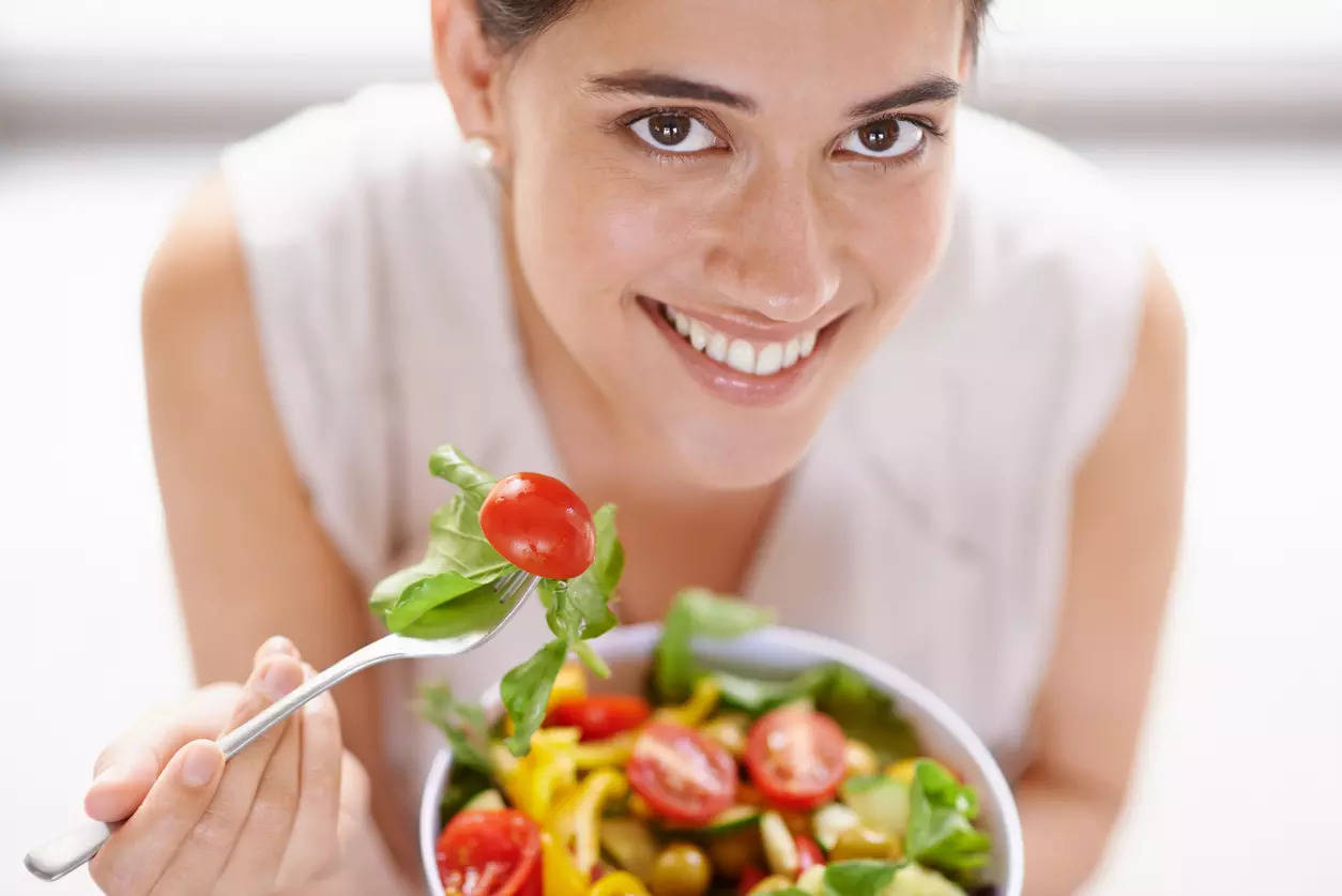 Dig into salads for a naturally glowing skin - Times of India
