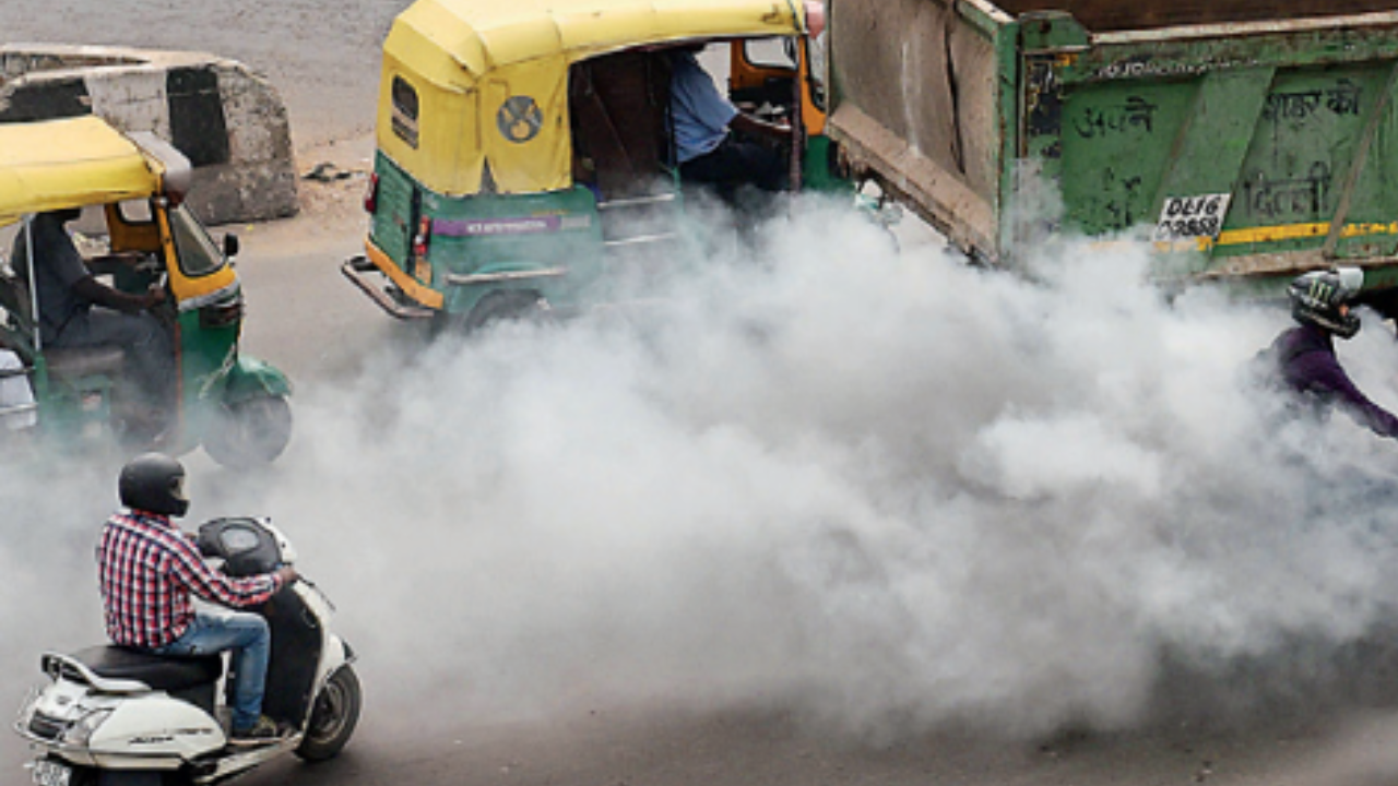 Out of the more than 1.3 crore vehicles registered in Delhi, diesel-run vehicles are less than 10 lakh (File photo)