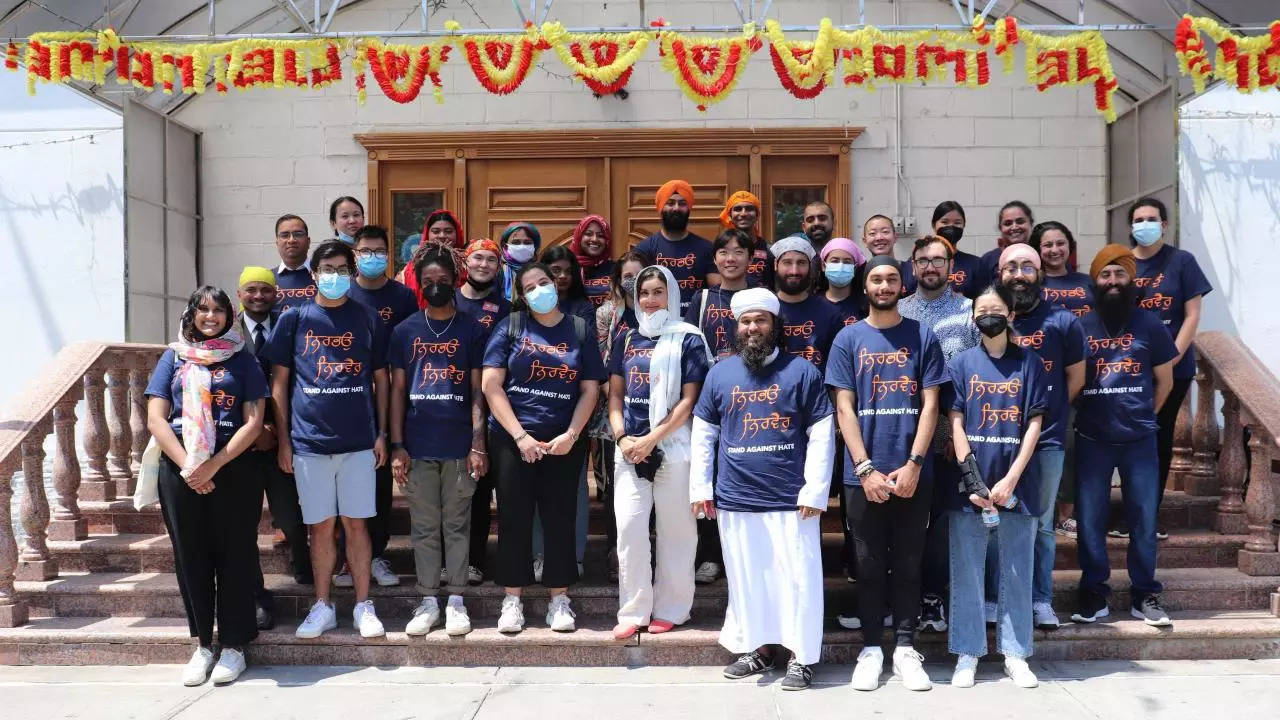 Sikh Coalition and partner organisations shared resources on combating and preventing hate in Richmond Hill, Queens. (Sikh Coalition Twitter)