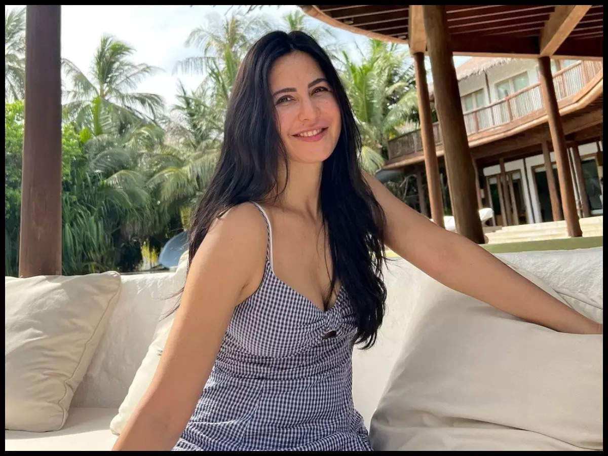 Katrina Kaif looks gorgeous in new pictures from the Maldives; Sharvari Wagh, Angira Dhar are all hearts Hindi Movie News