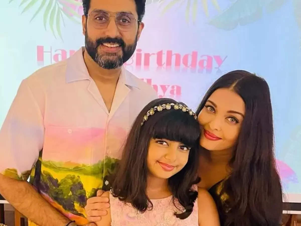 Is Aishwarya Rai Bachchan pregnant? Viral videos, pictures spark speculations Hindi Movie News