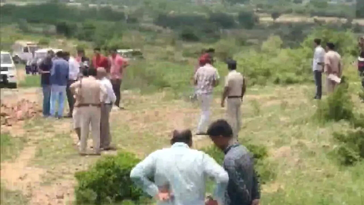 Sainik Farm, New Delhi Map, Property Rates, Projects, Photos, Reviews