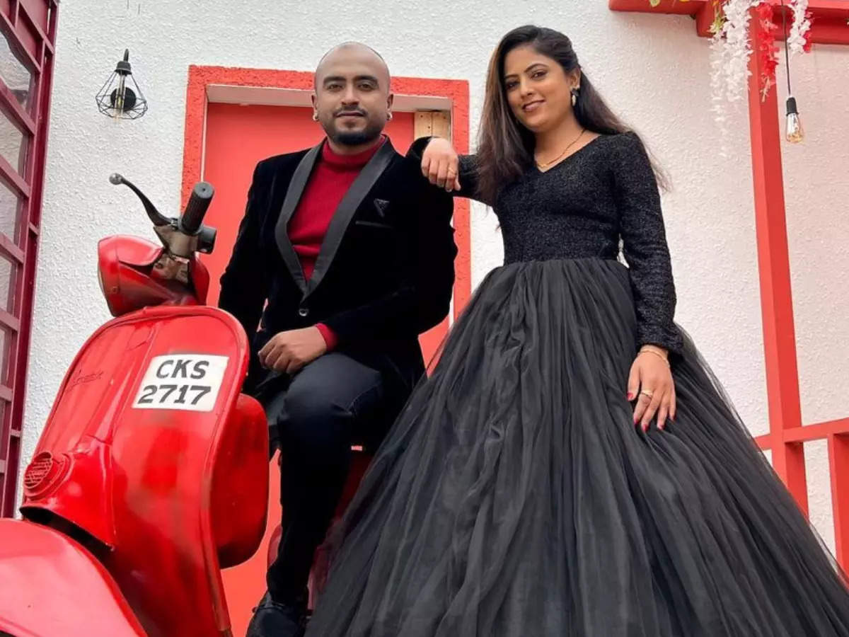 Ismart Jodi promo: Raghu Gowda makes a funny revelation about his wedding;  says he never got a chance to take a bath on the Big day - Times of India