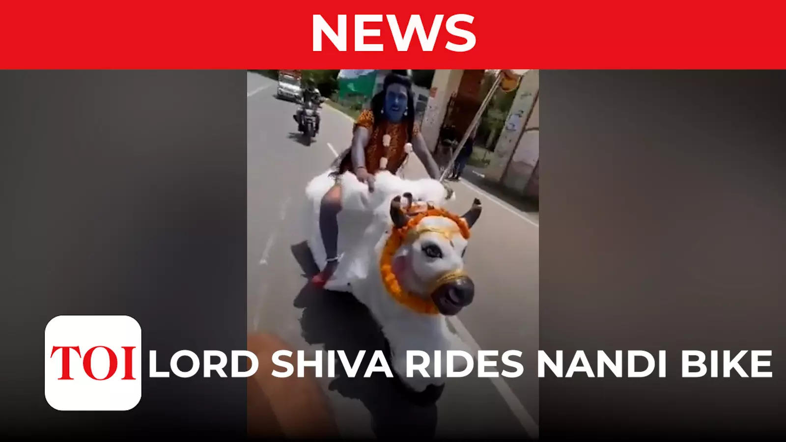 Kanwar Yatra 2022: Varanasi man dressed as Lord Shiva rides Nandi bike |  City - Times of India Videos