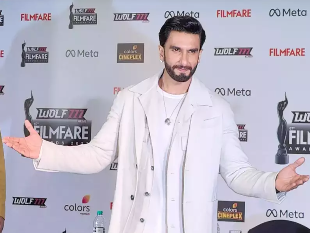 Ranveer Singh shows how to combine winter trends and hues in his