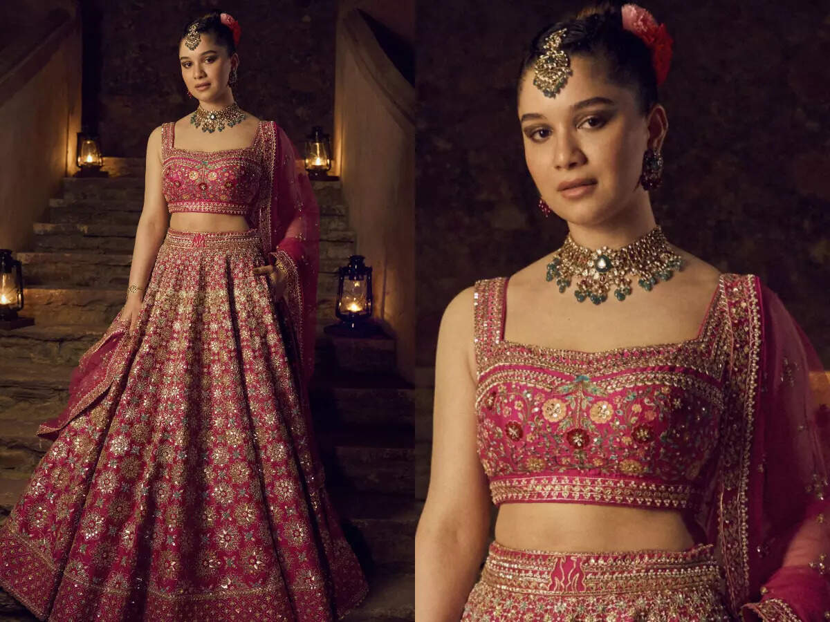 Sachin's daughter Sara Tendulkar looks breathtaking in a lehenga as she  features in Anita Dongre's new campaign - Times of India