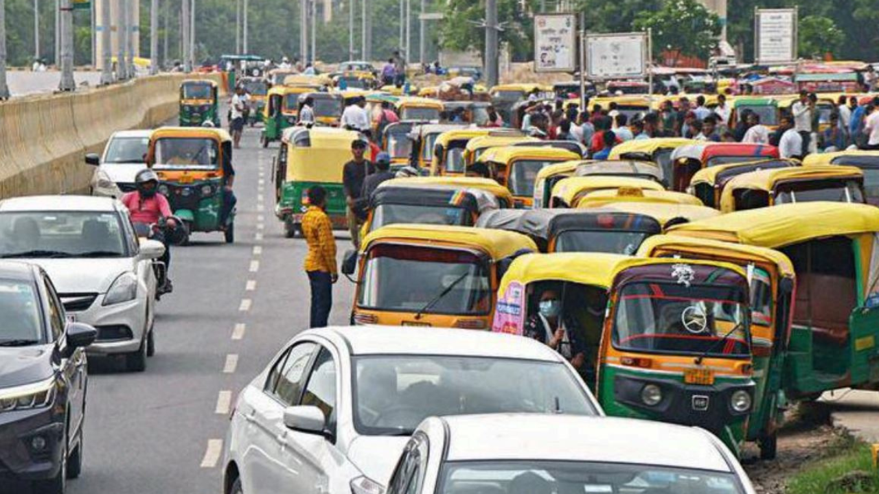 GB Nagar has around 17,000 registered autorickshaws, but no authorised stands for them