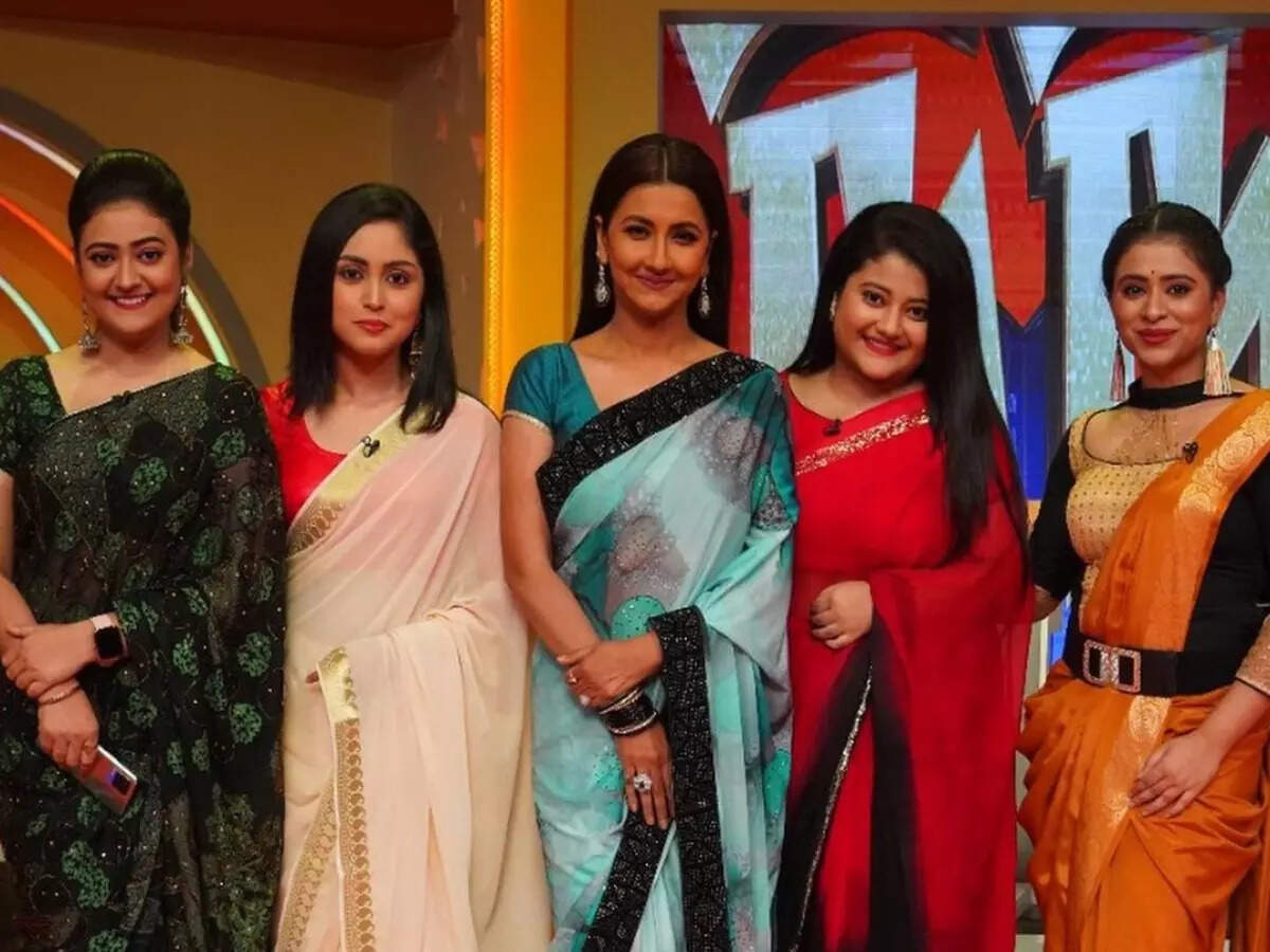 Bengali television, didi no 1, Zee Bangla Rachna Banerjee-hosted 'Didi No. 1' to welcome Bijaylakshmi Chatterjee, Ashmee Ghosh and others - Times of India