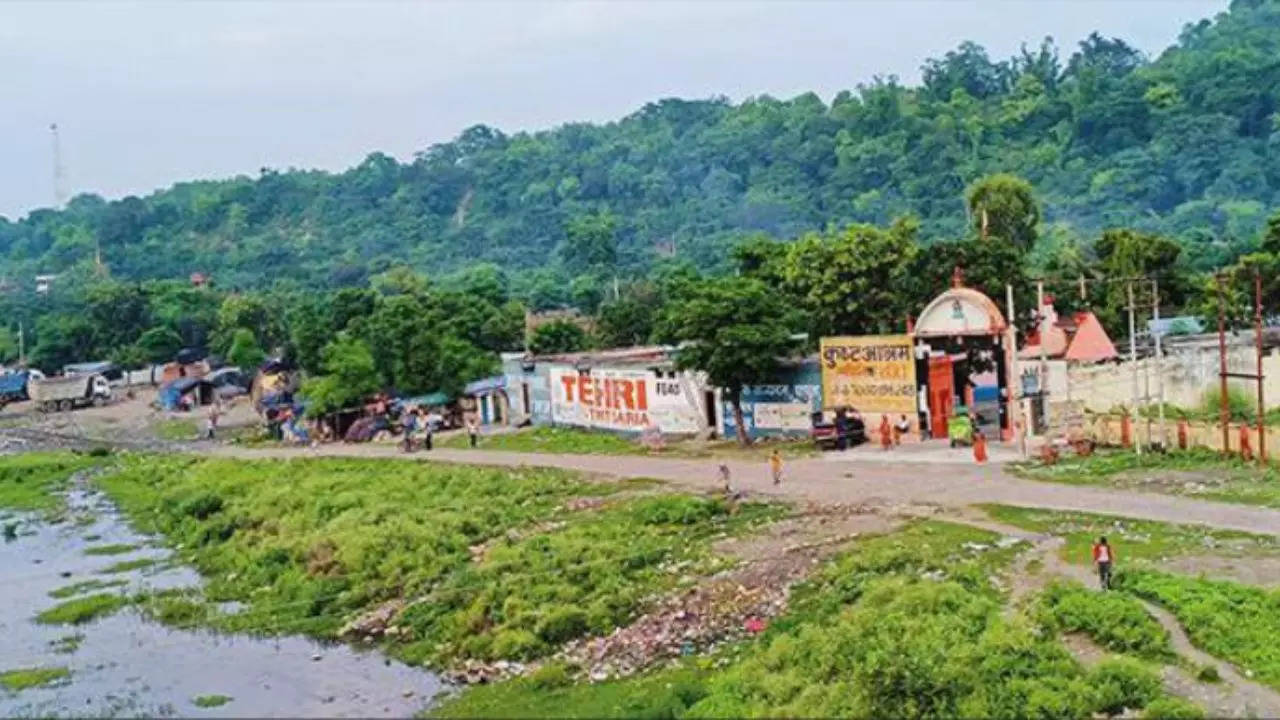 There are seven leper colonies in Haridwar district, out of which five are located within 200 metres of Ganga