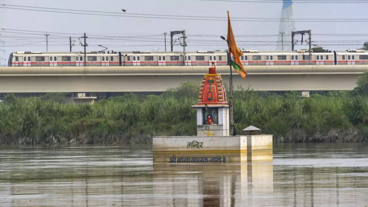 Sangam Vihar, New Delhi Map, Property Rates, Projects, Photos, Reviews