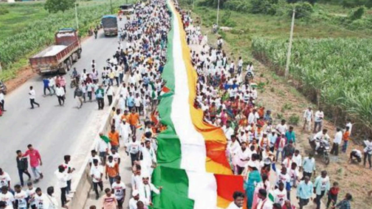 The nine-kilometre flag that was borne by patriots across the Kalghatagi town in Dharwad district on Monday