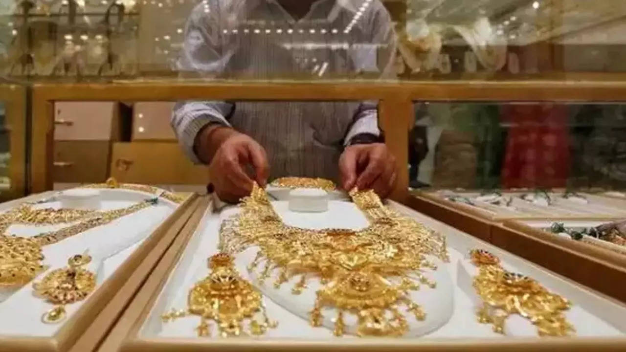 Gold jewellery demand likely to contract in second and third ...