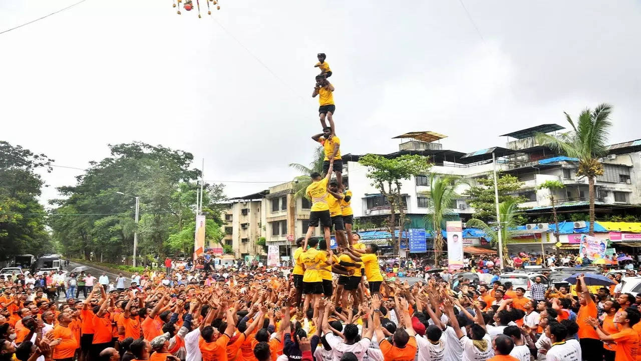 Dahi Handi celebrated with fervour in Maharashtra after two years ...
