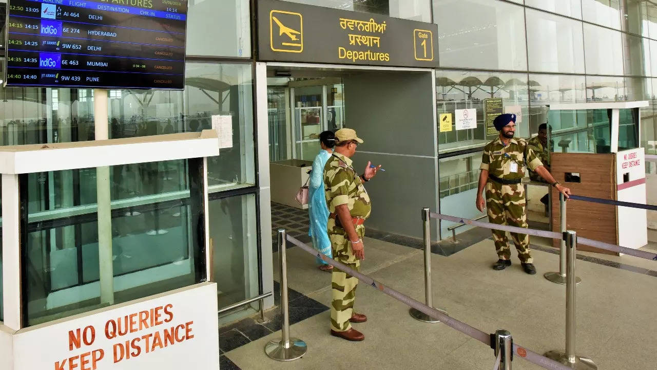 Chandigarh airport to be named after Bhagat Singh | Chandigarh News - Times  of India