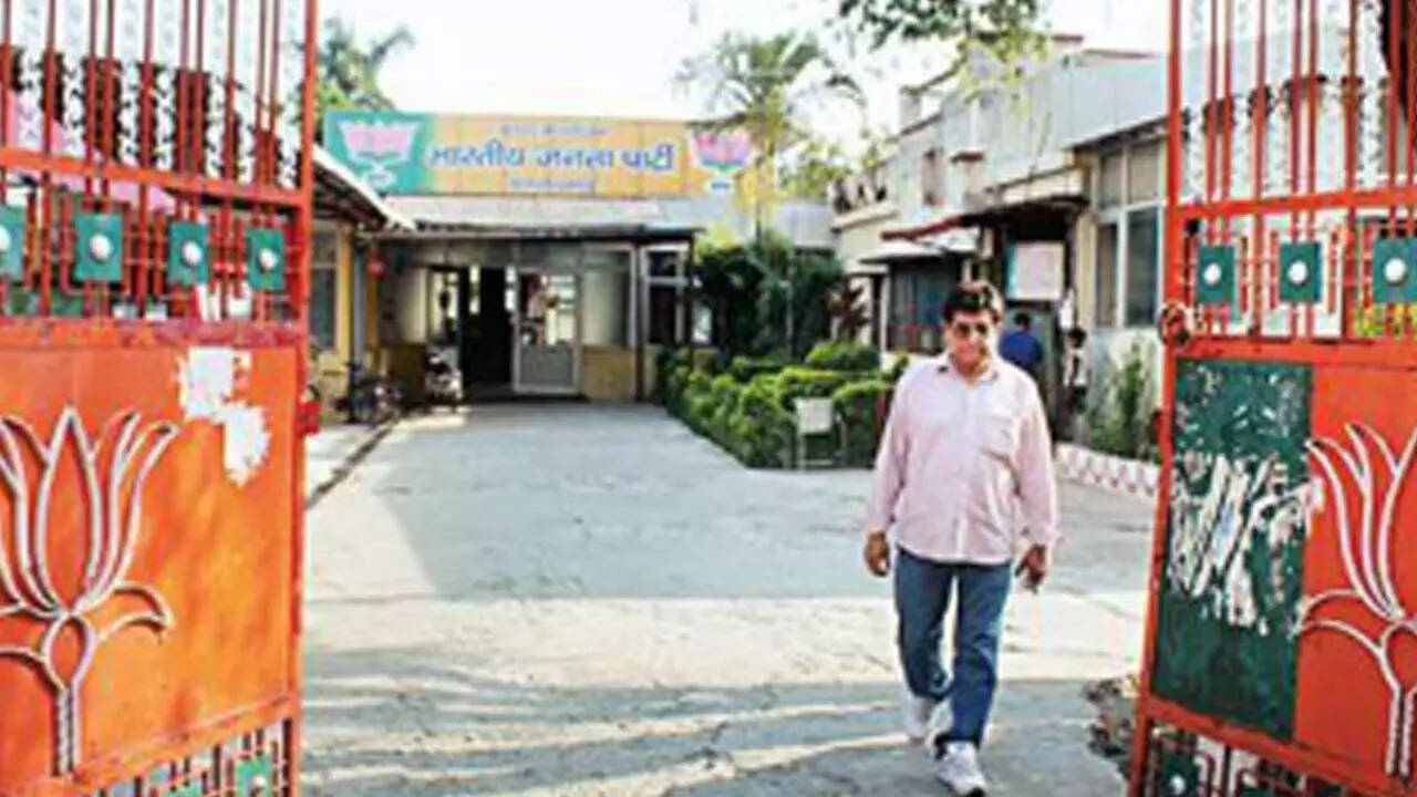 Race Course Road Dehradun: Map Property Rates Projects Photos Race Course Road Dehradun: Map Property Rates Projects Photos