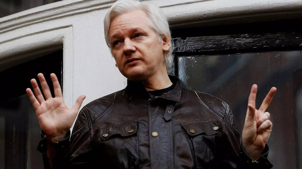 Julian Assange (Reuters file photo)