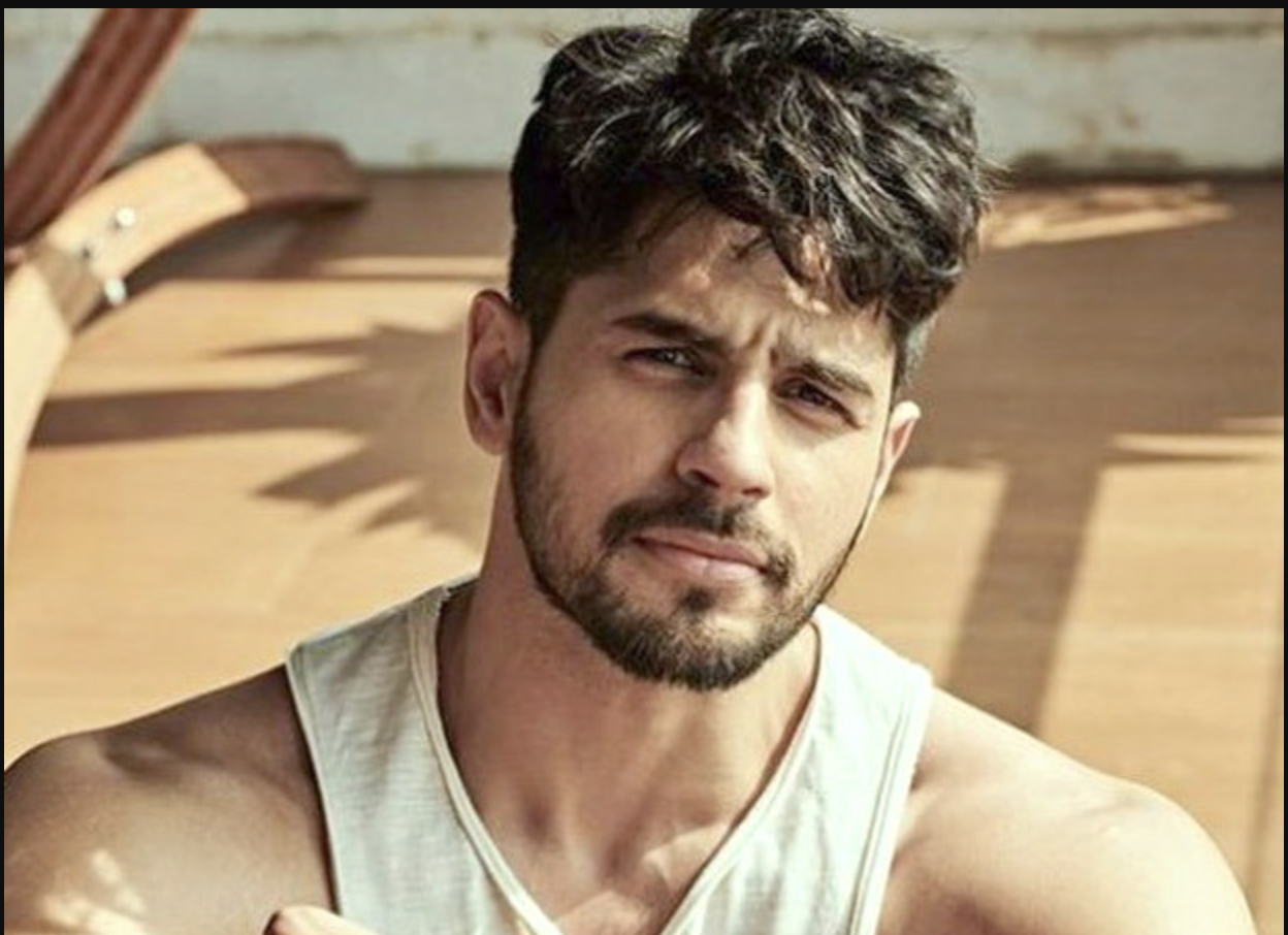 Sidharth Malhotra opens up on making his mark coming from a non-film  background | Hindi Movie News - Times of India