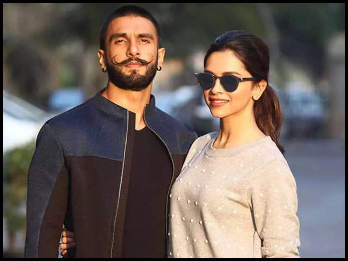 67th Wolf777news Filmfare Awards 2022: Ranveer Singh opens up on buying a  house in Mumbai with Deepika Padukone; says, 'Finally bought my own place  after 12 years' | Hindi Movie News - Times of India