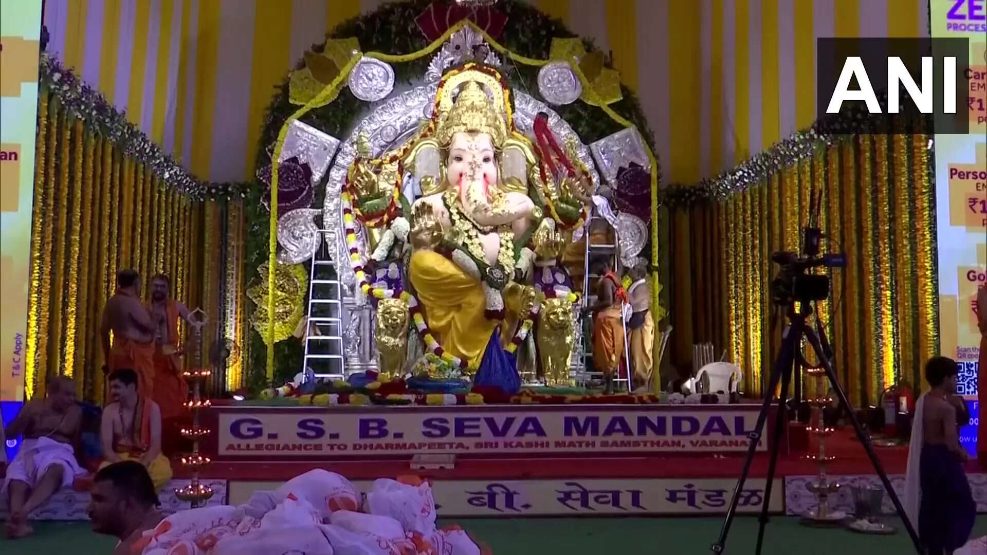 Ganesh Chaturthi 2022 Updates: More than 60,000 Ganesh idols immersed in Mumbai in a day - The Times of India Ganesh Chaturthi 2022 Updates: More than 60,000 Ganesh idols immersed in Mumbai in a day - The Times of India
