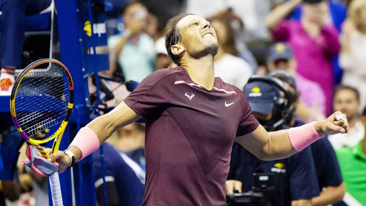 US Open 2022 Rafael Nadal overcomes freak racquet injury and Fabio Fognini to reach third round Tennis News