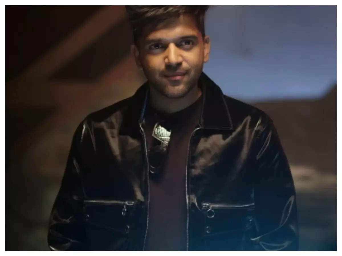 Guru Randhawa releases another track 'Fake Love' from 'Man of the ...