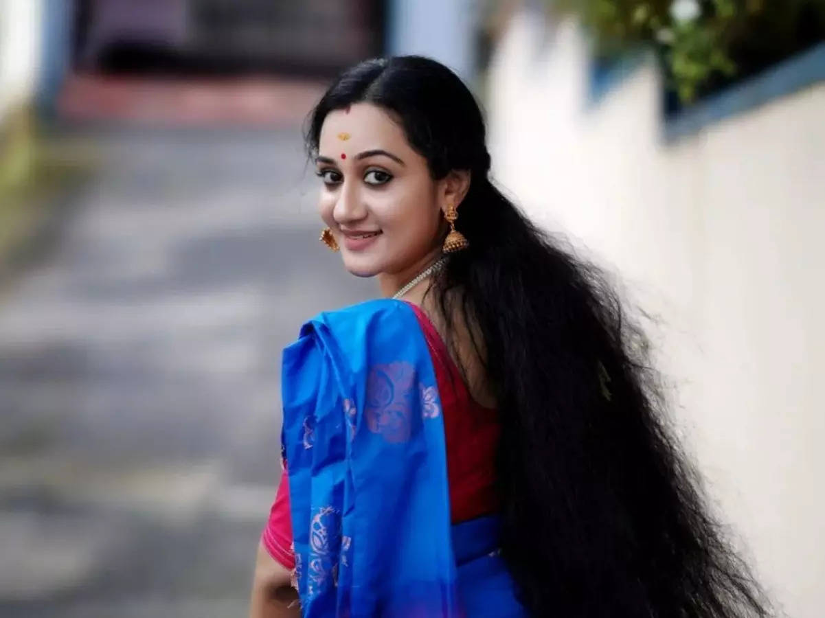 Exclusive - Actress Chilanka: Given a choice to pick between positive and  negative characters, I would pick the latter - Times of India