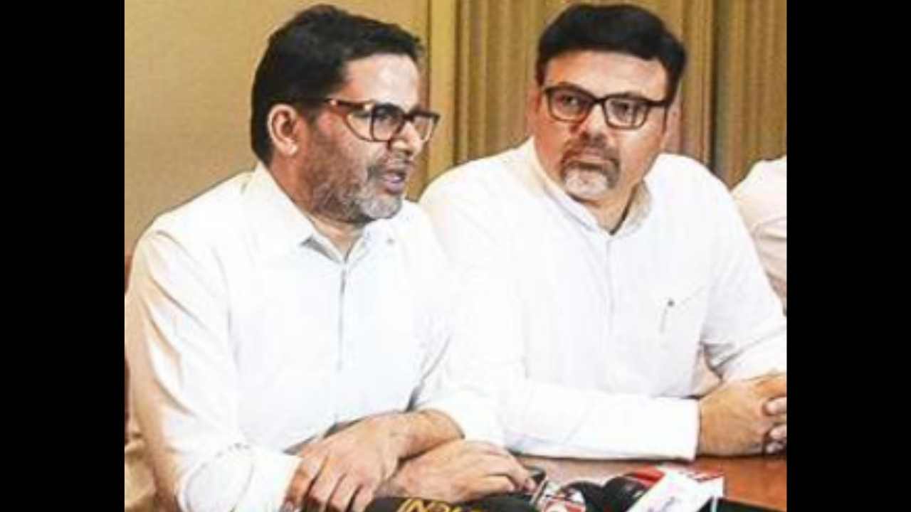 Political strategist Prashant Kishor with former MLA Ashish Deshmukh in Nagpur on Tuesday