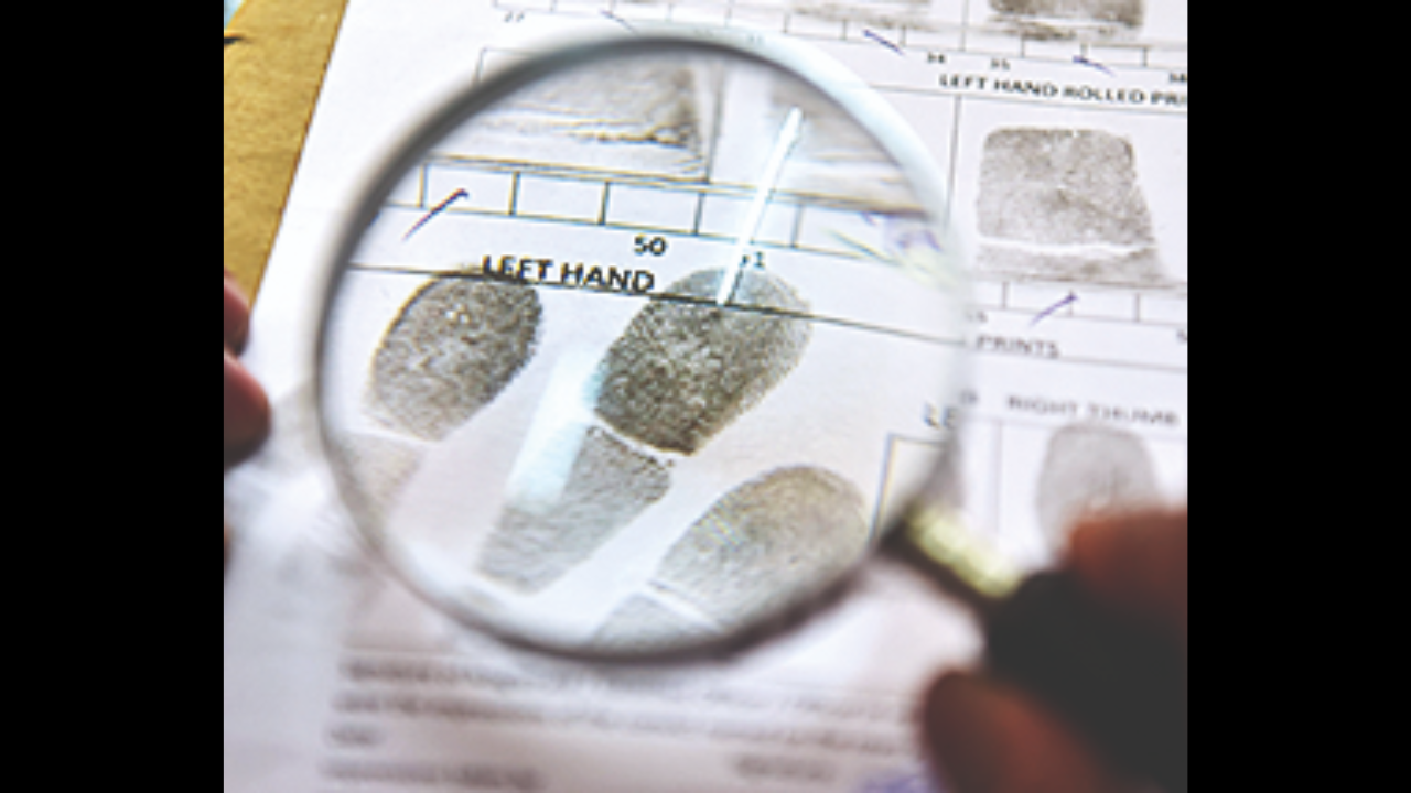Cops get details of someone with criminal antecedents by scanning a fingerprint