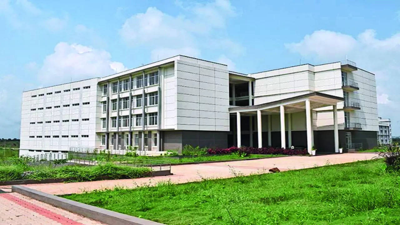  Indian Institute of Information Technology-Dharwad 